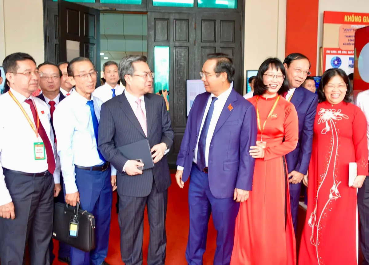 Đại hội Đảng bộ UBND TPHồ Chí Minh lần thứ I: Hướng tới đô thị văn minh, hiện đại - Ảnh 12.