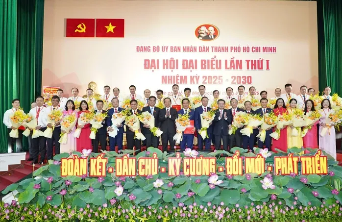 Đại hội Đảng bộ UBND TPHồ Chí Minh lần thứ I: Hướng tới đô thị văn minh, hiện đại - Ảnh 8.