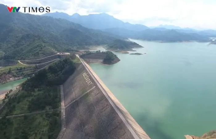 Thanh Hóa cấm biển để ứng phó với bão số 5 - Ảnh 3.