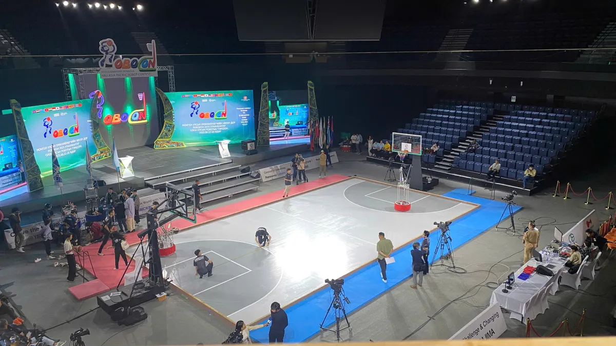 ABU Robocon 2025: Những bước chạy đầu tiên của đội tuyển Việt Nam tại Mông Cổ- Ảnh 1. ABU Robocon 2025: Những bước chạy đầu tiên của đội tuyển Việt Nam tại Mông Cổ- Ảnh 1.