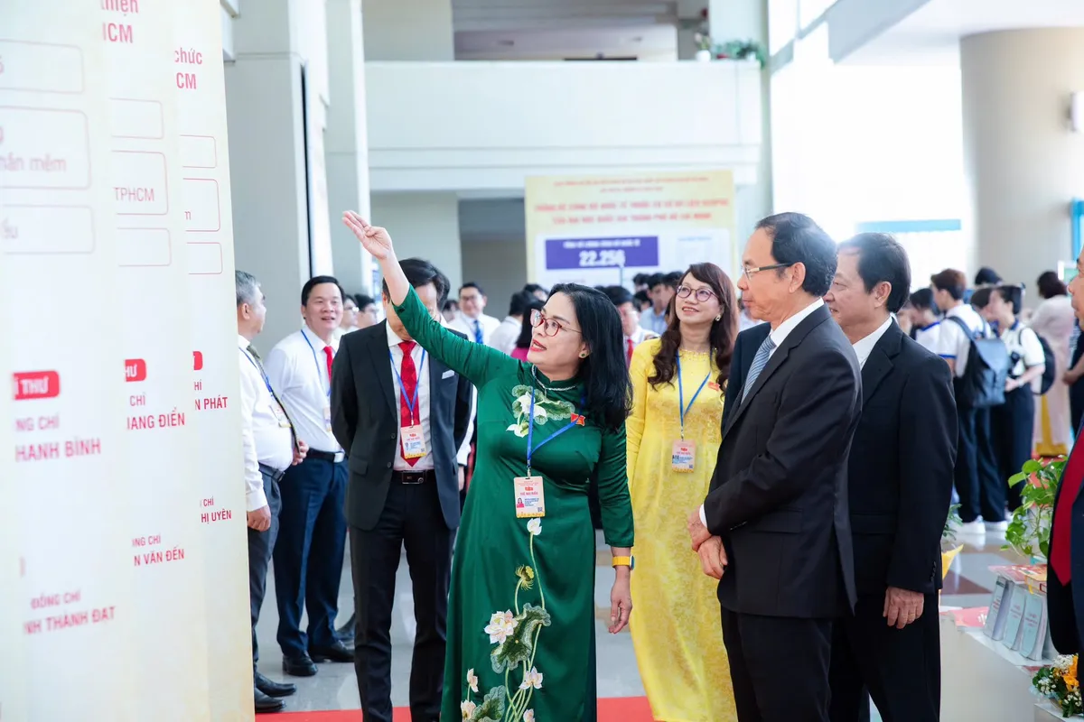 Đại học Quốc gia TP Hồ Chí Minh hướng tới Top 100 đại học châu Á- Ảnh 4.