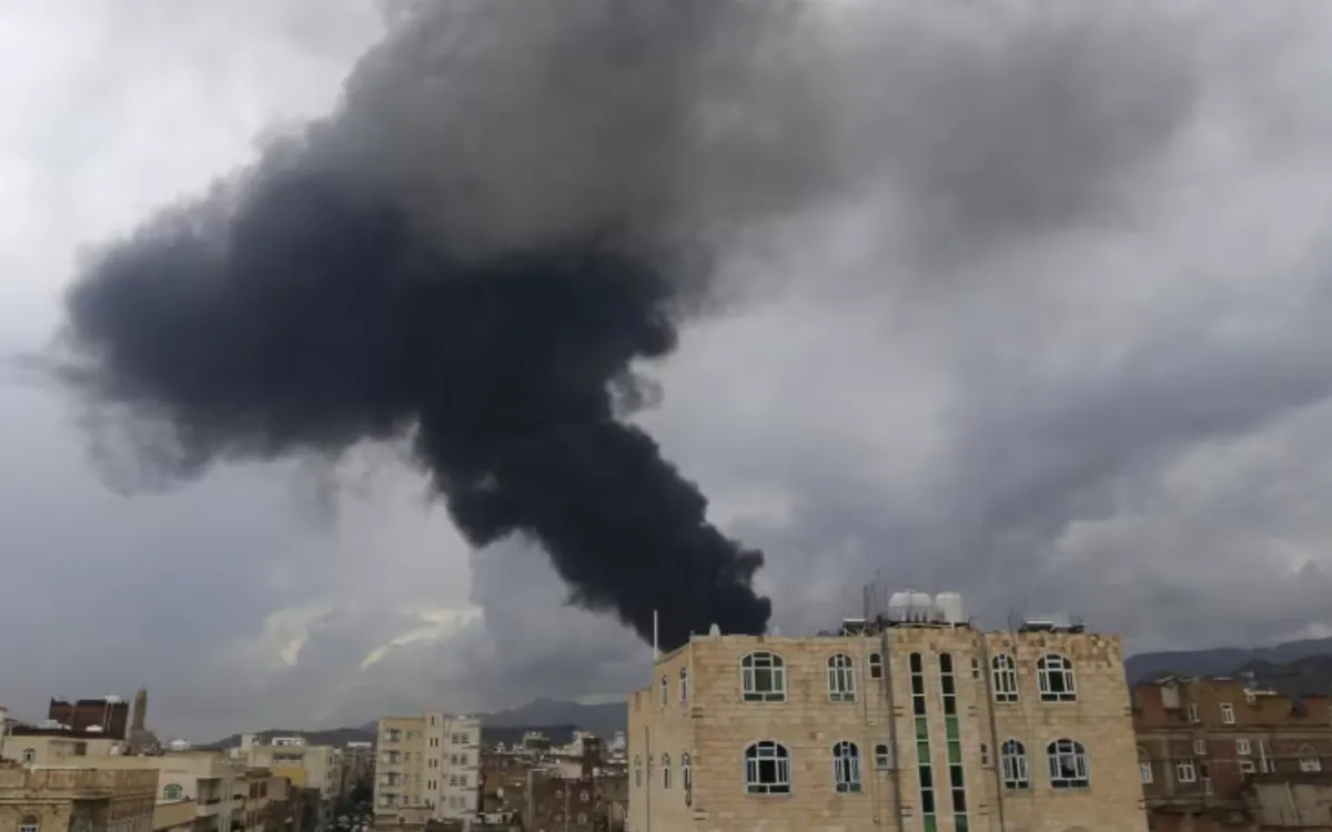 Một địa điểm tại thủ đô Sanaa bị trúng không kích của Israel, ngày 24/8/2025 (Ảnh: AFP) Một địa điểm tại thủ đô Sanaa bị trúng không kích của Israel, ngày 24/8/2025 (Ảnh: AFP)