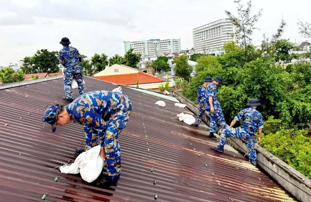 Vùng 3 Hải quân sẵn sàng ứng phó với Bão số 5 - Ảnh 3.