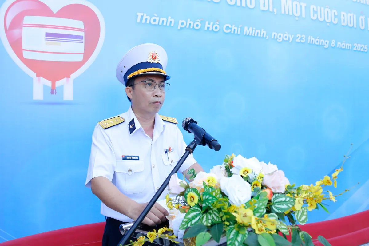 Nối vòng tay tình nguyện - hiến giọt máu yêu thương - Ảnh 2.
