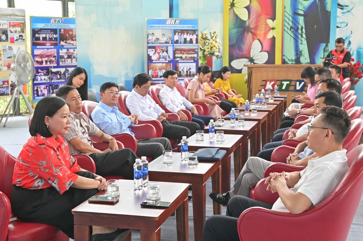 VTV8 hợp t&aacute;c với B&aacute;o v&agrave; Ph&aacute;t thanh, Truyền h&igrave;nh Kh&aacute;nh H&ograve;a- Ảnh 2.