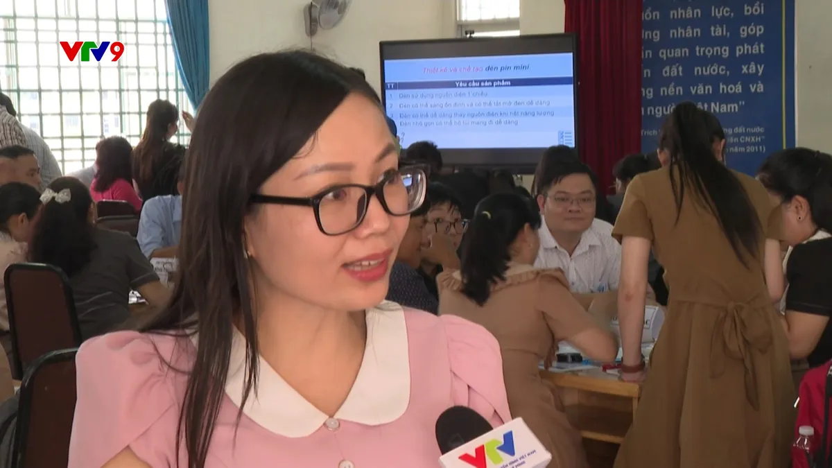 2508-BGC.-THU TRANG-STEM.jpg
