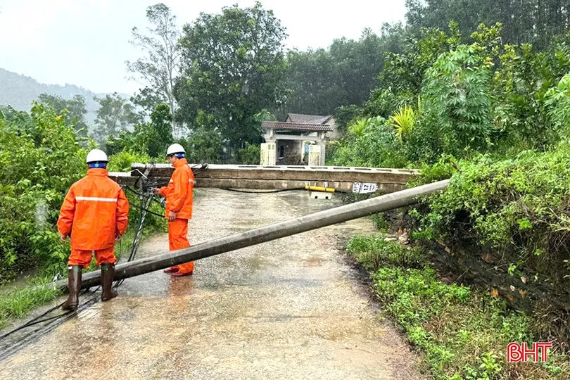 Hà Tĩnh có mưa rất to, nhiều nơi mất điện - Ảnh 1.