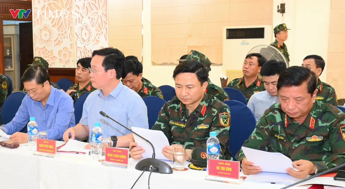 Phó Thủ tướng Trần Hồng Hà: Thực hiện nghiêm quan điểm không chủ quan, lơ là với bão số 5 - Ảnh 5.