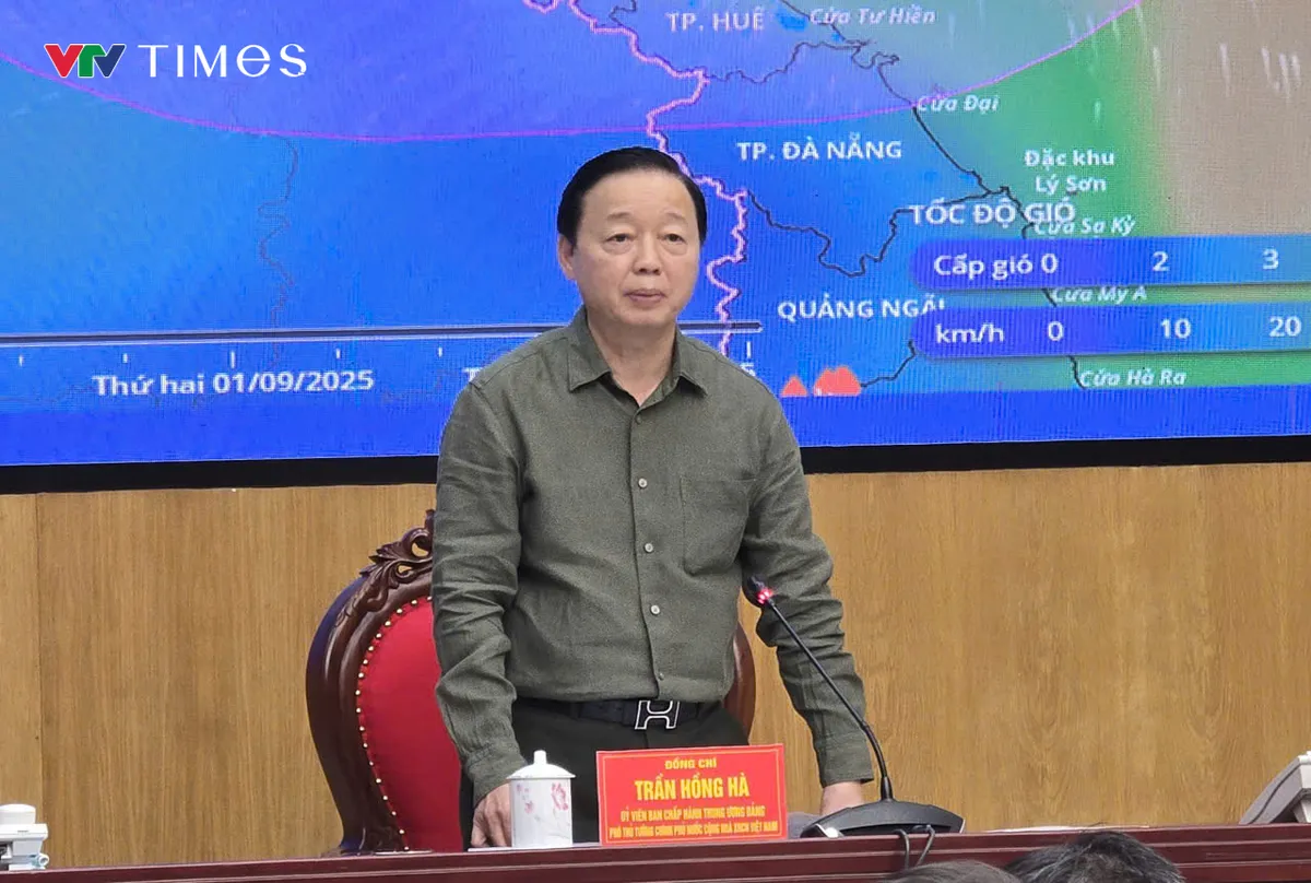 Phó Thủ tướng Trần Hồng Hà: Tận dụng "giờ vàng" khẩn trương triển khai các phương án trước khi bão số 5 đổ bộ - Ảnh 4.