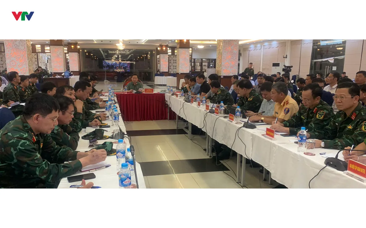 Ph&oacute; Thủ tướng Trần Hồng H&agrave;: Tập trung cao độ, theo d&otilde;i s&aacute;t sao diễn biến của b&atilde;o để kịp thời ứng ph&oacute; - Ảnh 4.