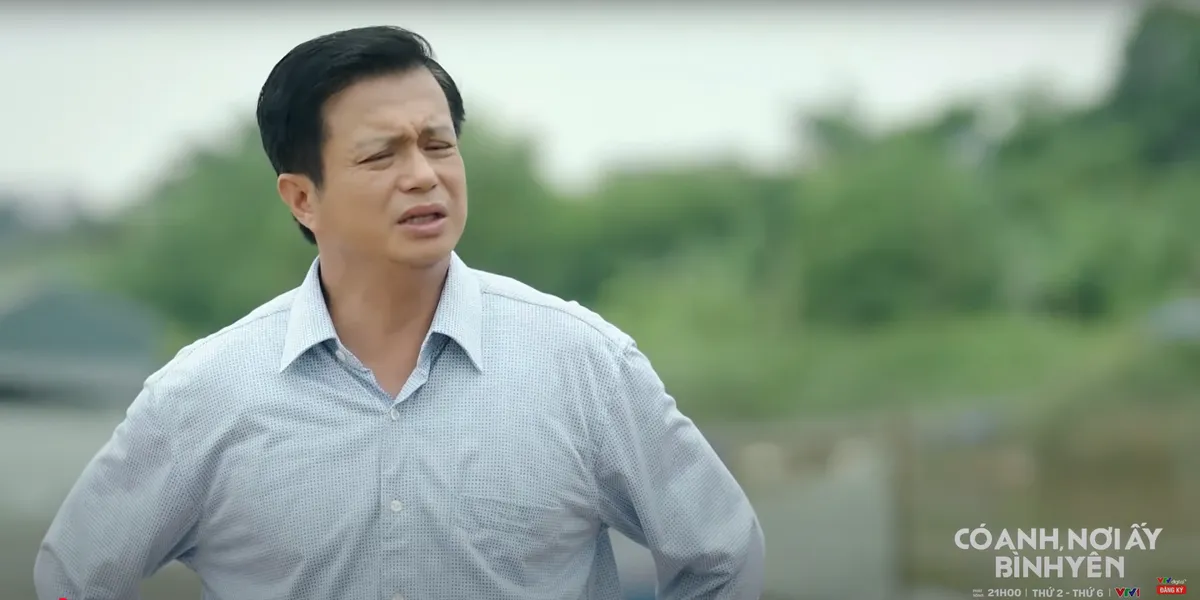 C&oacute; anh, nơi ấy b&igrave;nh y&ecirc;n - Tập 16: Một ch&acirc;n đạp hai thuyền, Bằng thu lợi từ l&atilde;nh đạo x&atilde; - Ảnh 1.