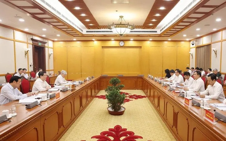 Ủy viên Bộ Chính trị, Chủ tịch nước Lương Cường chủ trì cuộc họp Bộ Chính trị với Ban Thường vụ Tỉnh ủy Điện Biên. (Ảnh: TTXVN) Ủy viên Bộ Chính trị, Chủ tịch nước Lương Cường chủ trì cuộc họp Bộ Chính trị với Ban Thường vụ Tỉnh ủy Điện Biên. (Ảnh: TTXVN)