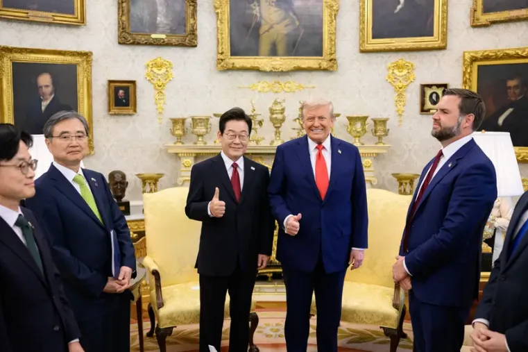 Hội nghị thượng đỉnh Mỹ - Hàn Quốc diễn ra trong bầu không khí hữu hảo - Ảnh 3.