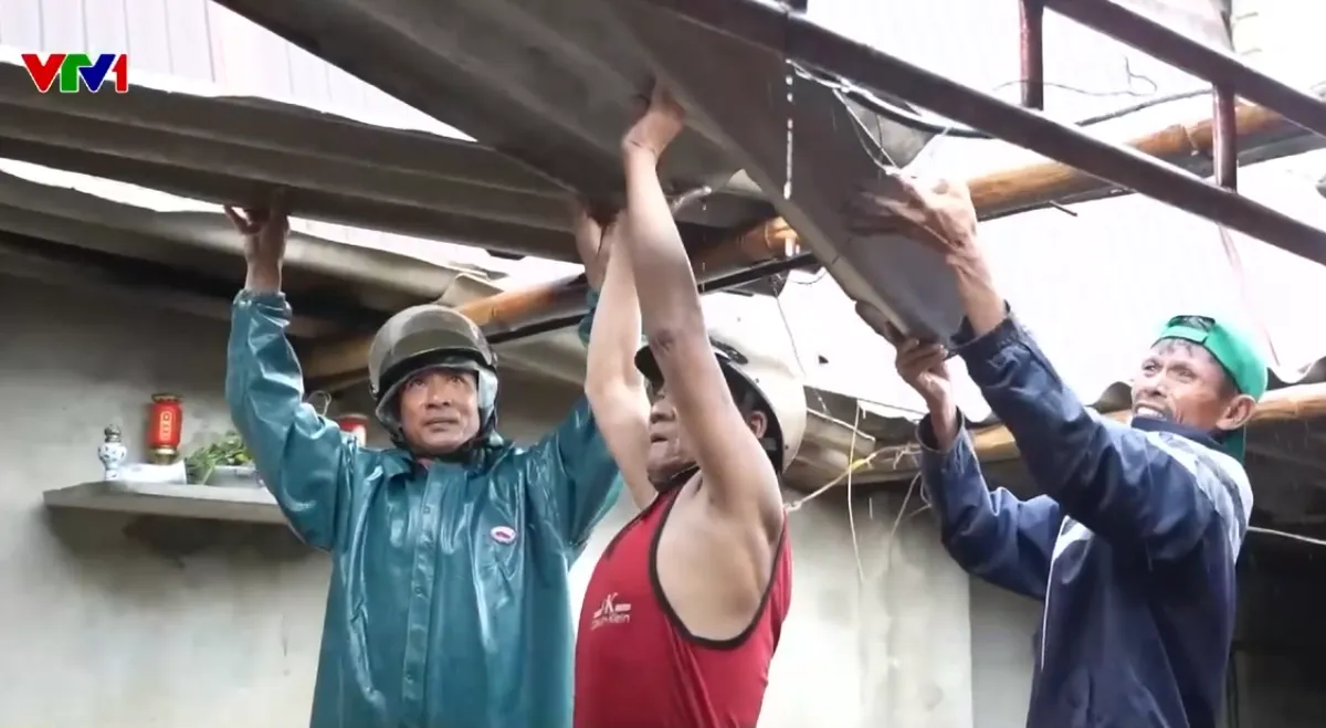 Hà Tĩnh: 10 người thương vong, hơn 1.200 nhà ngập sâu do bão số 5 - Ảnh 1.
