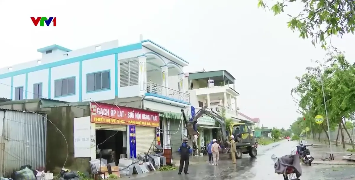 Nghệ An: Tập trung khắc phục hậu quả bão số 5 - Ảnh 6.