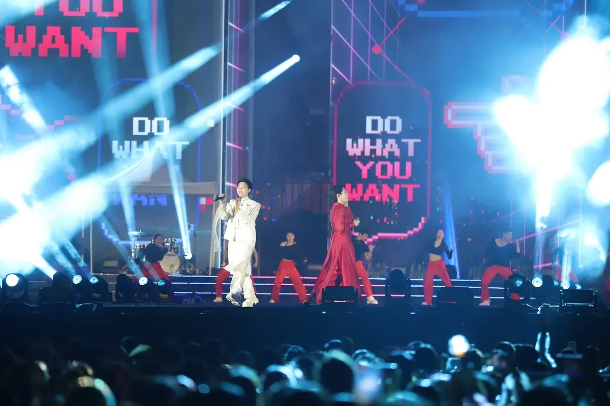 “Việt Nam trong tôi”: Đêm concert trong mưa chạm tim  khán giả - Ảnh 7.