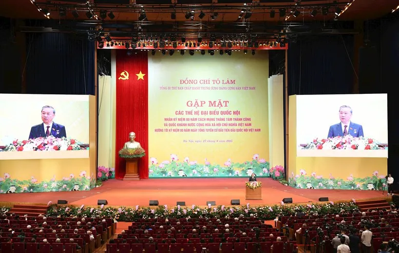 Phát biểu của Tổng Bí thư Tô Lâm tại cuộc gặp mặt các thế hệ Đại biểu Quốc hội - Ảnh 2.