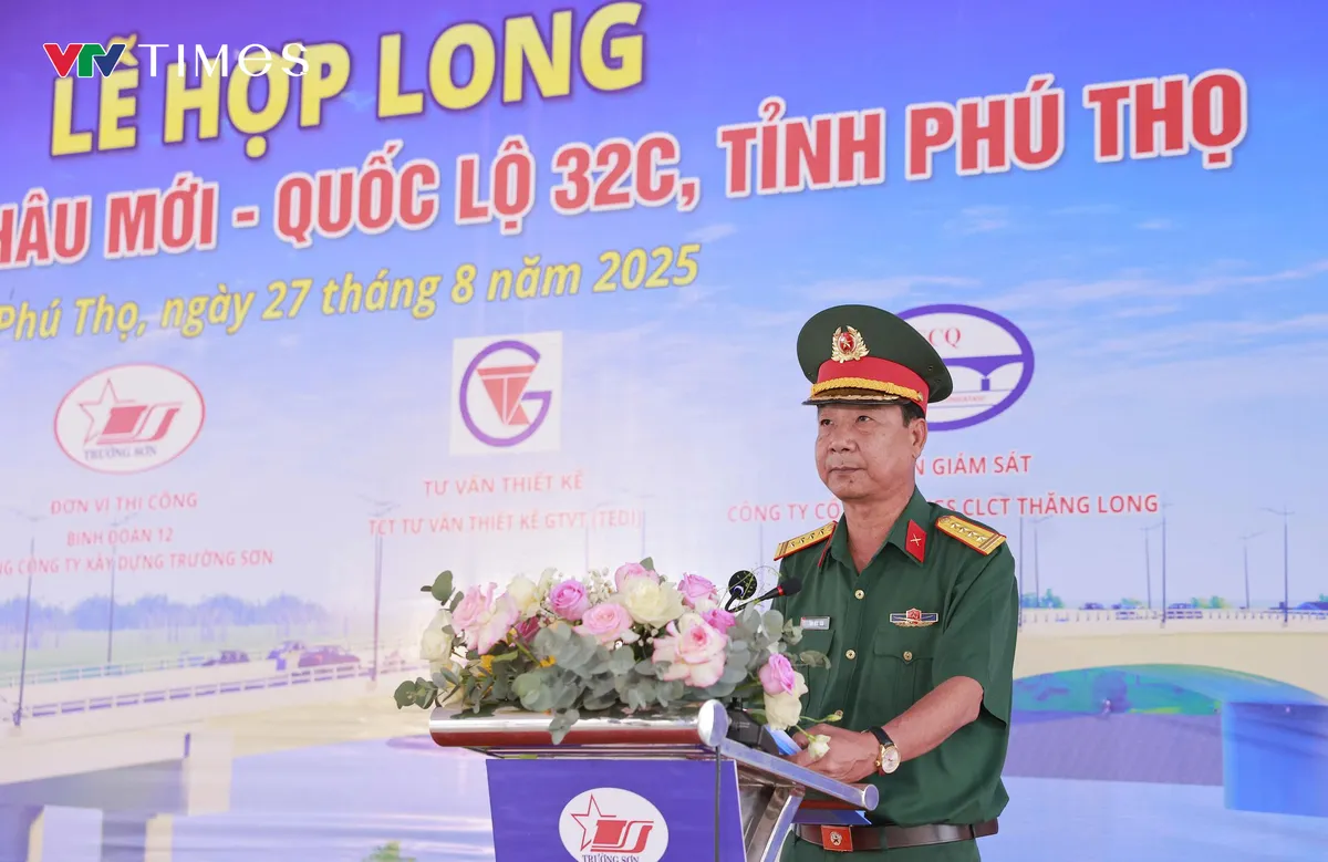 Phú Thọ: Hợp long cầu Phong Châu mới trên QL 32C - Ảnh 1.