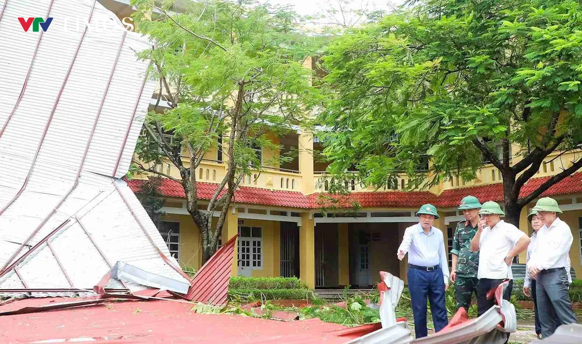 Nghệ An: Huy động toàn bộ giáo viên khắc phục hậu quả bão số 5 chuẩn bị lễ khai giảng - Ảnh 10.