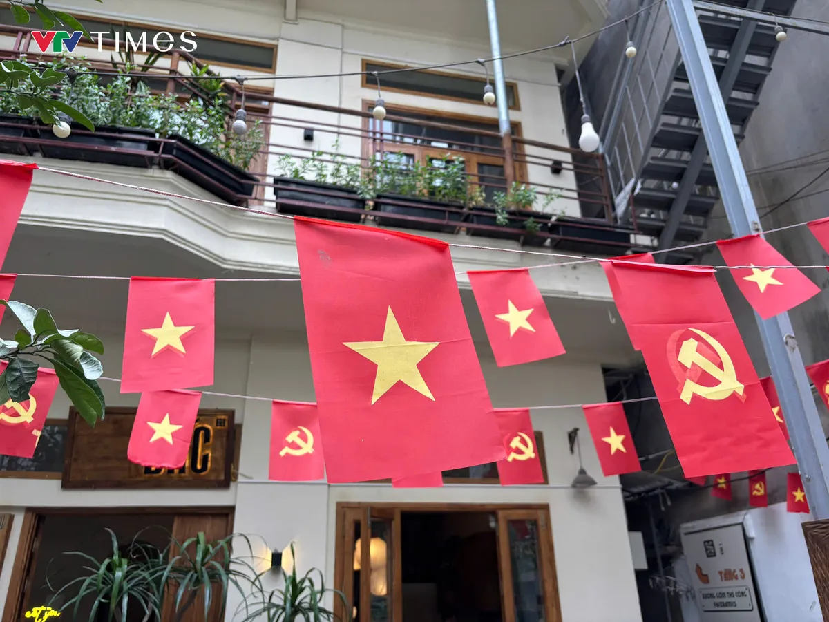 Người trẻ kỷ niệm Quốc khánh bằng sắc màu, mùi hương và sự gắn kết - Ảnh 1.
