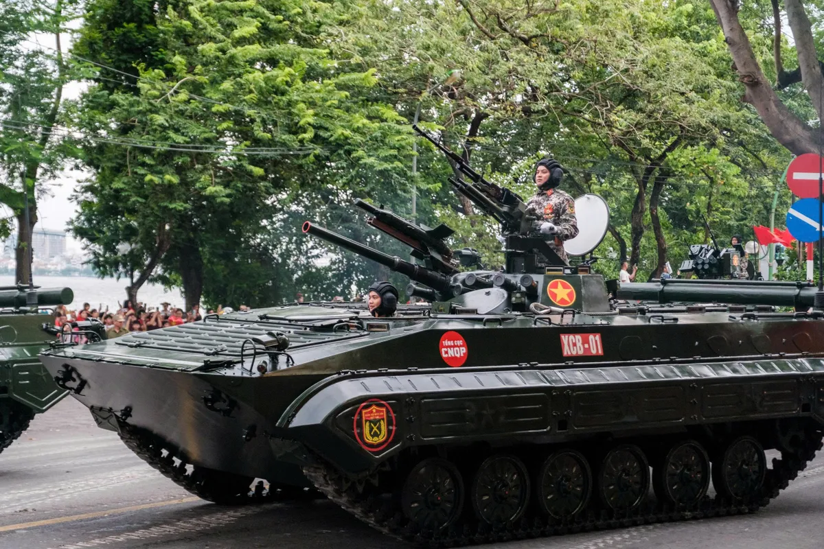 Xe chở khí tài sẵn sàng trước giờ sơ duyệt A80 - Ảnh 12.