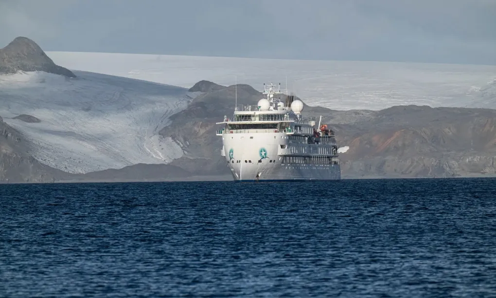 Du lịch bùng nổ đe dọa hệ sinh thái Nam Cực - Ảnh 1.