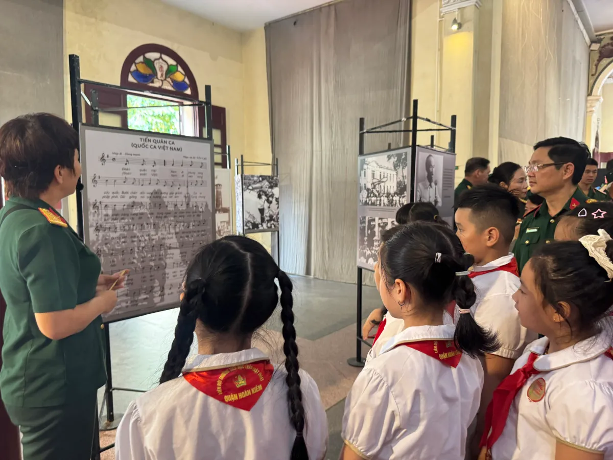 Lực lượng vũ trang Thủ đô- Dấu ấn từ mùa thu lịch sử - Ảnh 2.