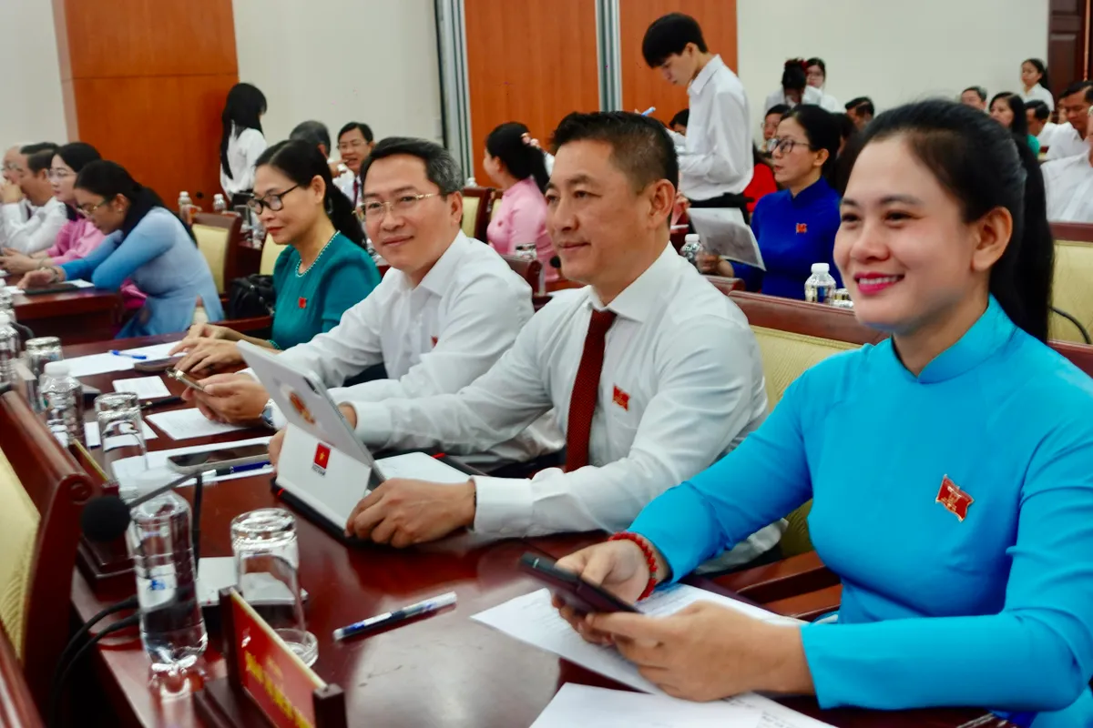 Kỳ họp thứ Ba Hội đồng nhân dân TP Hồ Chí Minh: Tháo gỡ “điểm nghẽn” tạo nền tảng bứt phá - Ảnh 7.