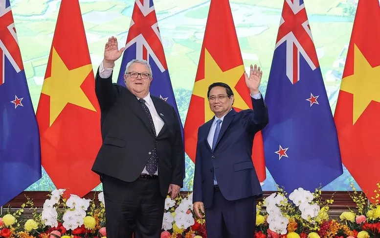 Thủ tướng Phạm Minh Chính và Chủ tịch Quốc hội New Zealand Gerry Brownlee. Ảnh: VGP Thủ tướng Phạm Minh Chính và Chủ tịch Quốc hội New Zealand Gerry Brownlee. Ảnh: VGP