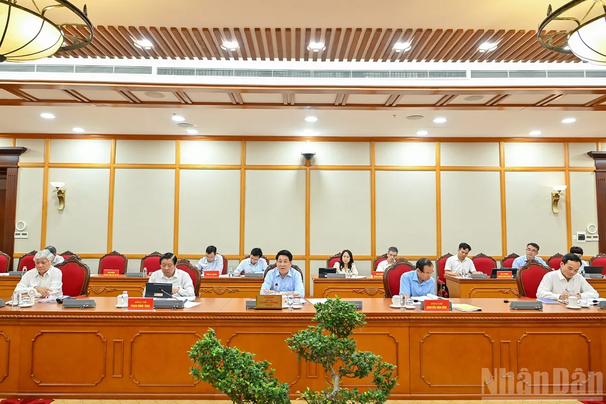 Bộ Chính trị làm việc với Ban Thường vụ Tỉnh ủy Cao Bằng và Thành ủy Huế- Ảnh 1. Bộ Chính trị làm việc với Ban Thường vụ Tỉnh ủy Cao Bằng và Thành ủy Huế- Ảnh 1.