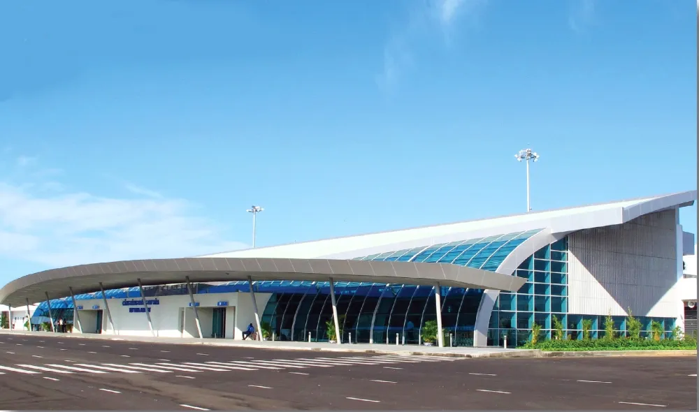 Đến năm 2030, sân bay Tuy Hòa có thể đón 3 triệu hành khách mỗi năm - Ảnh 1.