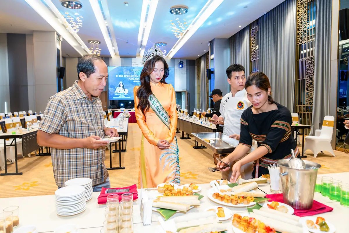 Gia Lai: Lễ hội “Tinh hoa đại ngàn - Biển xanh hội tụ” chào mừng Quốc khánh 2/9- Ảnh 2. Gia Lai: Lễ hội “Tinh hoa đại ngàn - Biển xanh hội tụ” chào mừng Quốc khánh 2/9- Ảnh 2.