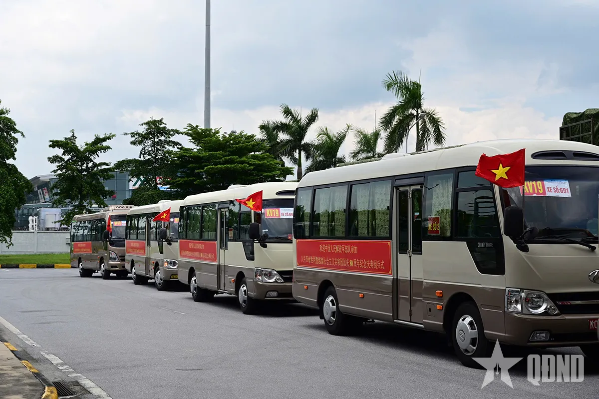 Đoàn quân nhân Trung Quốc tham gia diễu binh, diễu hành đã đến Hà Nội- Ảnh 11.