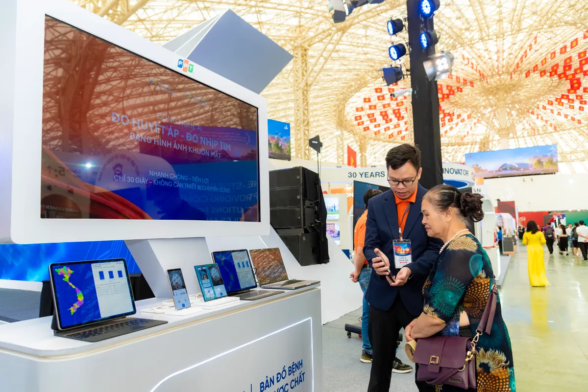 Doanh nghiệp Việt giới thiệu giải ph&aacute;p tr&iacute; tuệ nh&acirc;n tạo phục vụ ph&aacute;t triển quốc gia - Ảnh 2.