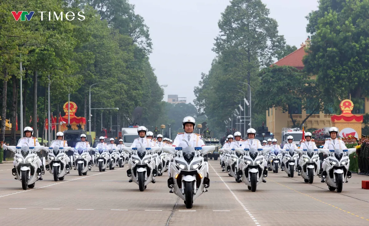 Bộ Công an xuất quân đảm bảo an ninh, trật tự Lễ kỷ niệm, diễu binh, diễu hành A80- Ảnh 10. Bộ Công an xuất quân đảm bảo an ninh, trật tự Lễ kỷ niệm, diễu binh, diễu hành A80- Ảnh 10.