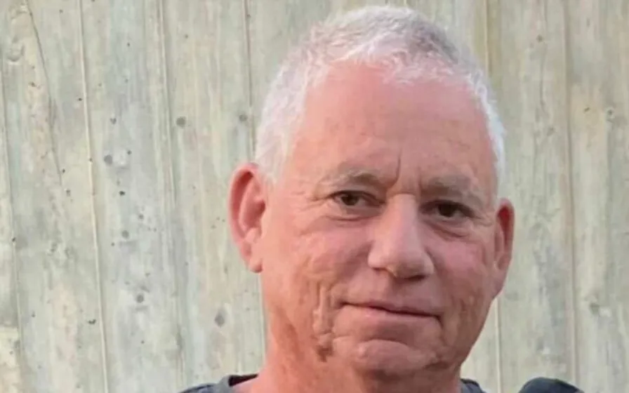 Ông Ilan Weiss, người bị Hamas sát hại tại Kibbutz Be'eri vào ngày 7/10/2023 (Ảnh: Diễn đàn Con tin và Gia đình mất tích) Ông Ilan Weiss, người bị Hamas sát hại tại Kibbutz Be'eri vào ngày 7/10/2023 (Ảnh: Diễn đàn Con tin và Gia đình mất tích)