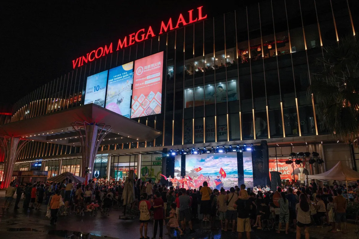 Vũ điệu thăng hoa trong đ&ecirc;m hội &ldquo;Gia L&acirc;m Moves&rdquo;- Ảnh 2.