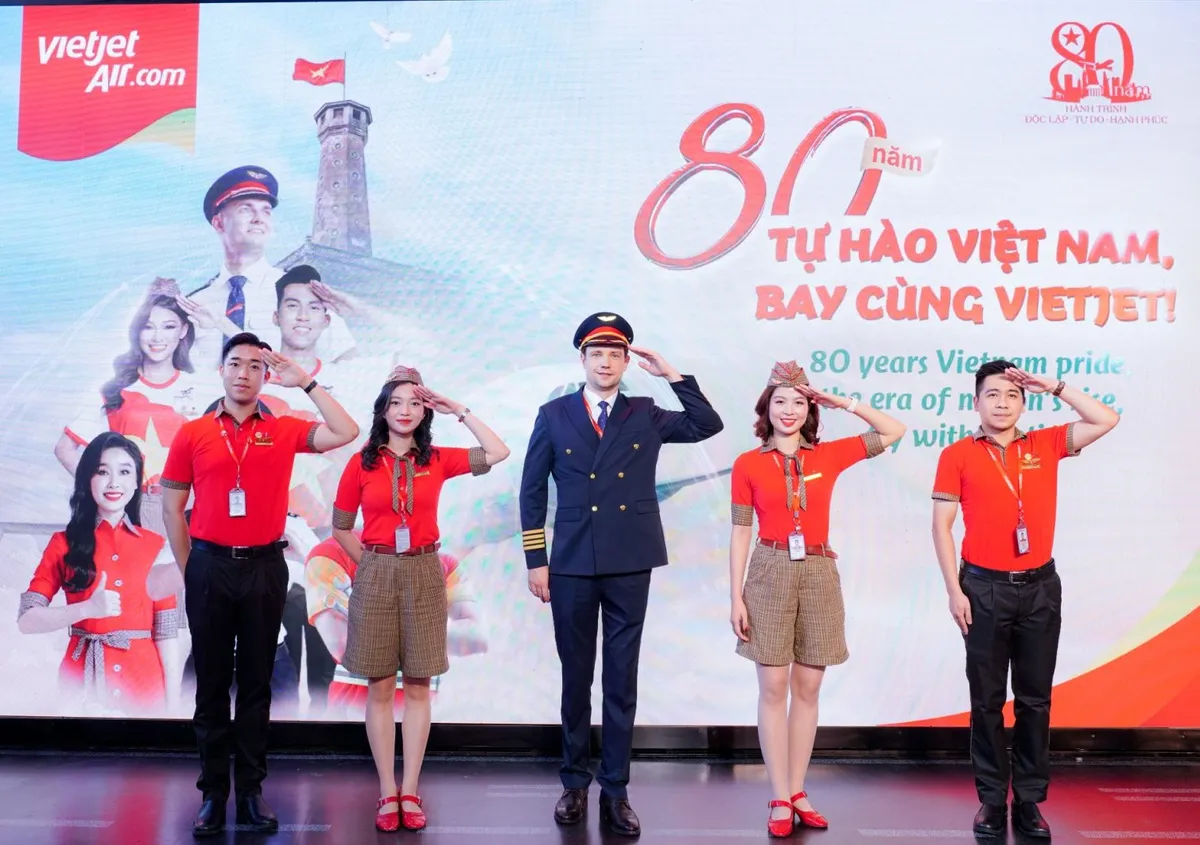 Vietjet với không gian trải nghiệm đặc biệt ấn tượng tại Triển lãm 80 năm Hành trình Độc lập - Tự do - Hạnh phúc- Ảnh 1. Vietjet với không gian trải nghiệm đặc biệt ấn tượng tại Triển lãm 80 năm Hành trình Độc lập - Tự do - Hạnh phúc- Ảnh 1.