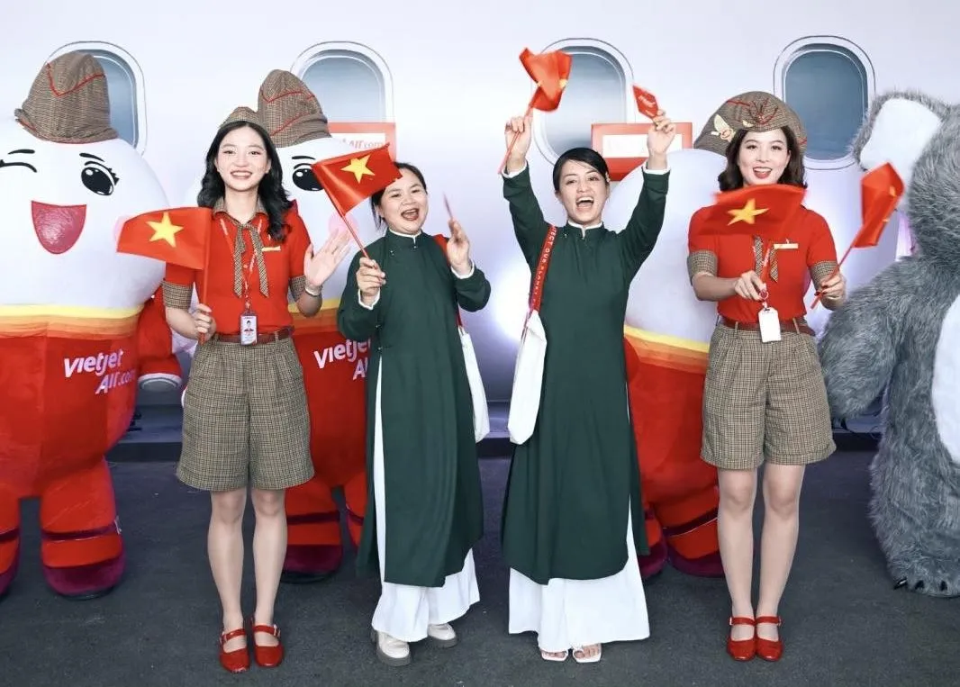 Vietjet với không gian trải nghiệm đặc biệt ấn tượng tại Triển lãm 80 năm Hành trình Độc lập - Tự do - Hạnh phúc- Ảnh 3. Vietjet với không gian trải nghiệm đặc biệt ấn tượng tại Triển lãm 80 năm Hành trình Độc lập - Tự do - Hạnh phúc- Ảnh 3.