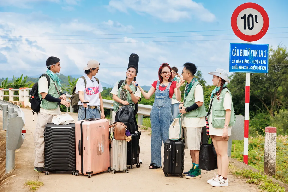 Gia đình Haha - Tập 12: Khám phá "kho báu" văn hóa đặc sắc nơi đại ngàn  - Ảnh 1.