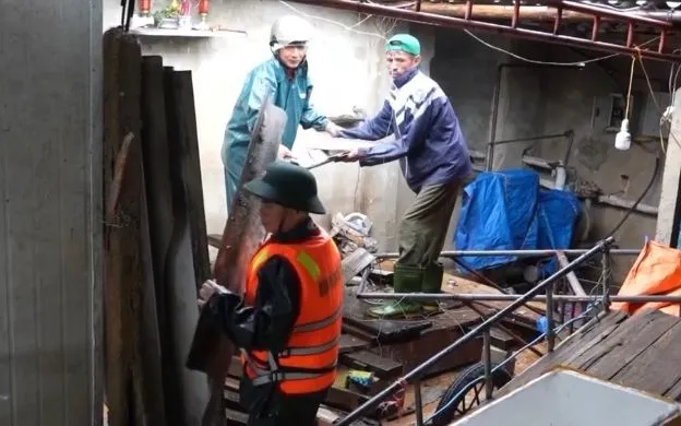 Hà Tĩnh và Nghệ An dừng bắn pháo hoa dịp Quốc khánh để tập trung khắc phục hậu quả bão số 5.