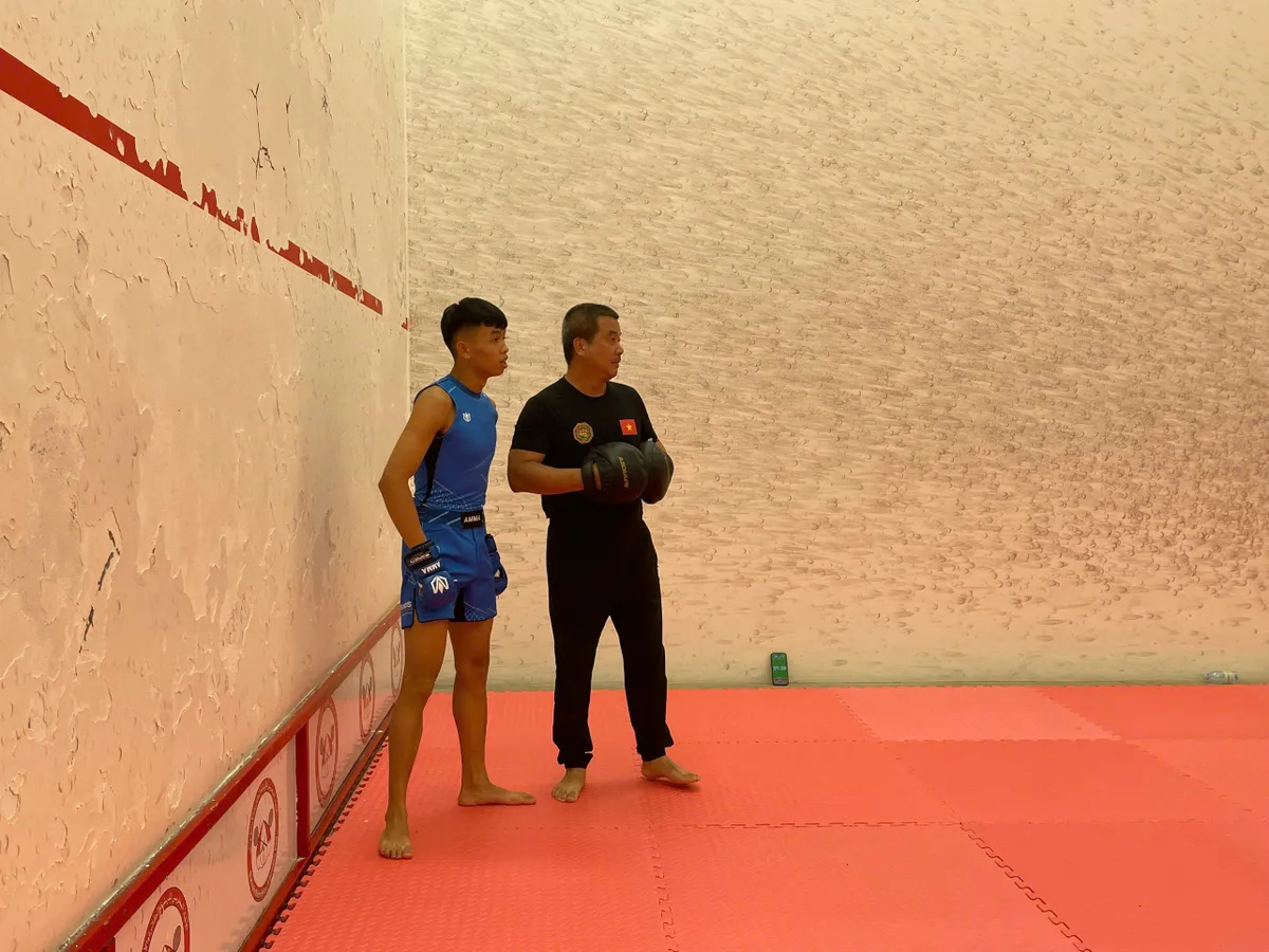 Võ sĩ Triệu Thu Thủy giành huy chương Đồng lịch sử tại MMA trẻ châu Á 2025- Ảnh 2.