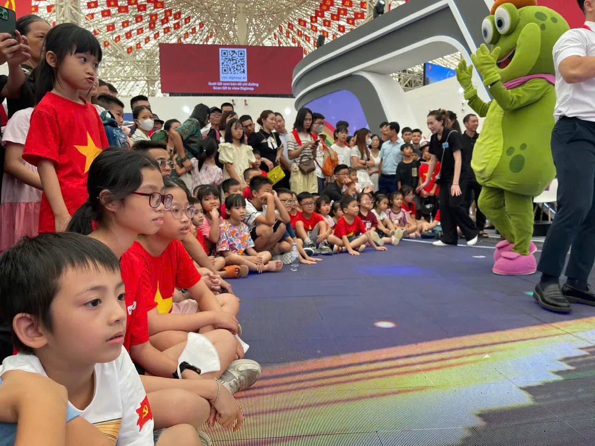 Gian trưng bày VTV thu hút khán giả nhí với chương trình “Giáo dục hướng tới tương lai”- Ảnh 5.