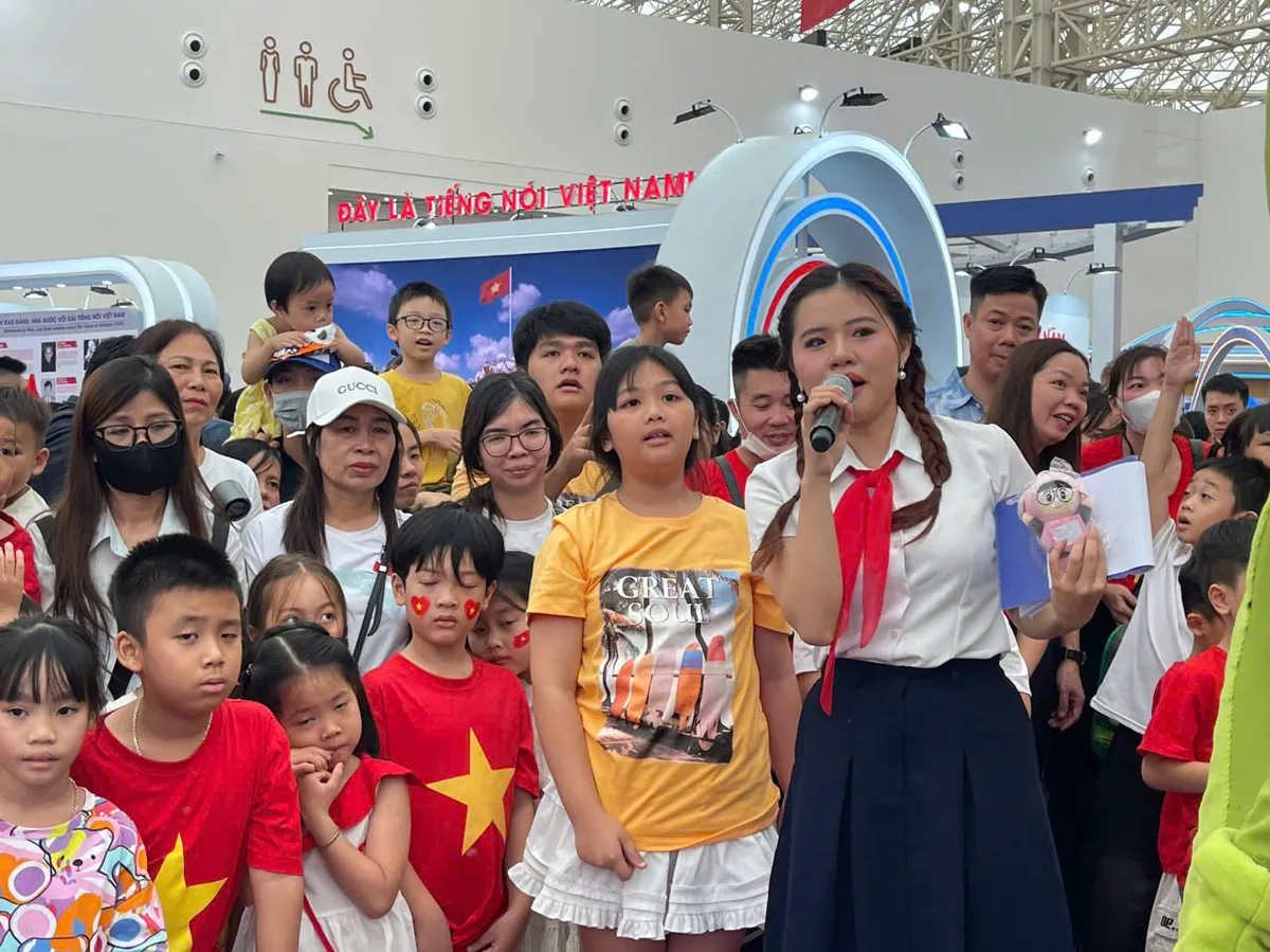 Gian trưng bày VTV thu hút khán giả nhí với chương trình “Giáo dục hướng tới tương lai”- Ảnh 6.