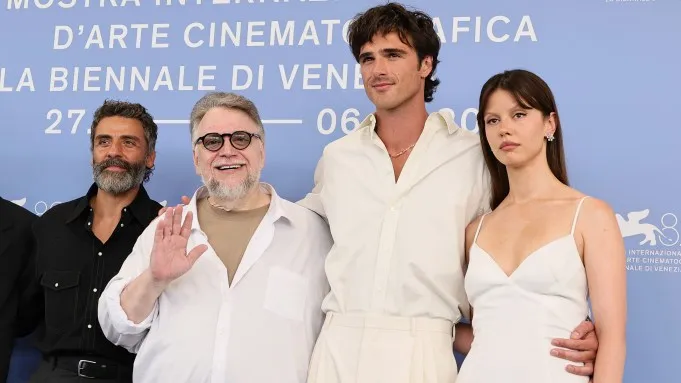Phim Frankenstein nhận tràng pháo tay 14 phút tại Venice - Ảnh 1.