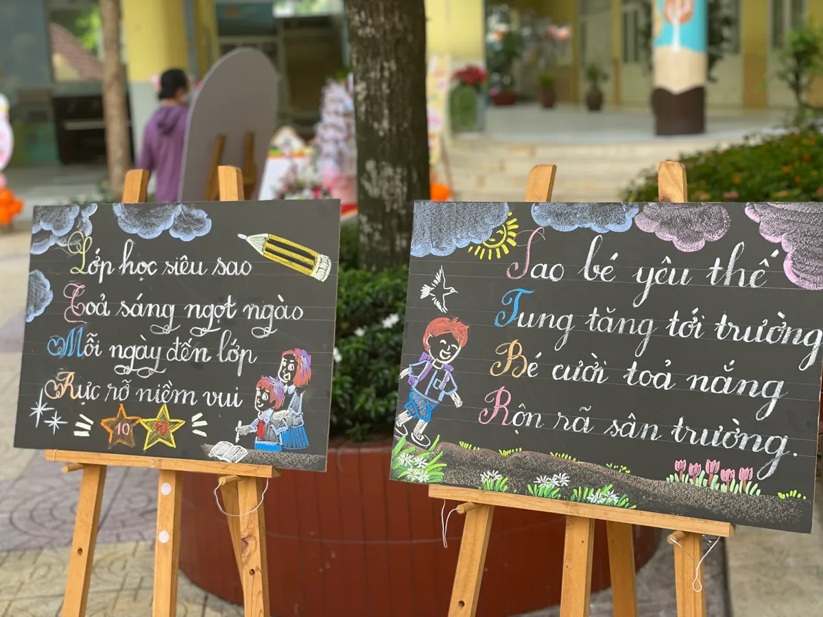 Trường học hạnh phúc - Trách nhiệm không của riêng ai - Ảnh 2.