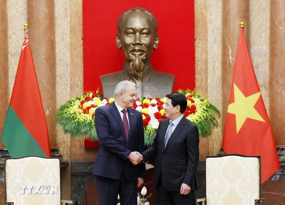 Chủ tịch nước Lương Cường tiếp Chủ tịch Hạ viện Belarus - Ảnh 1.