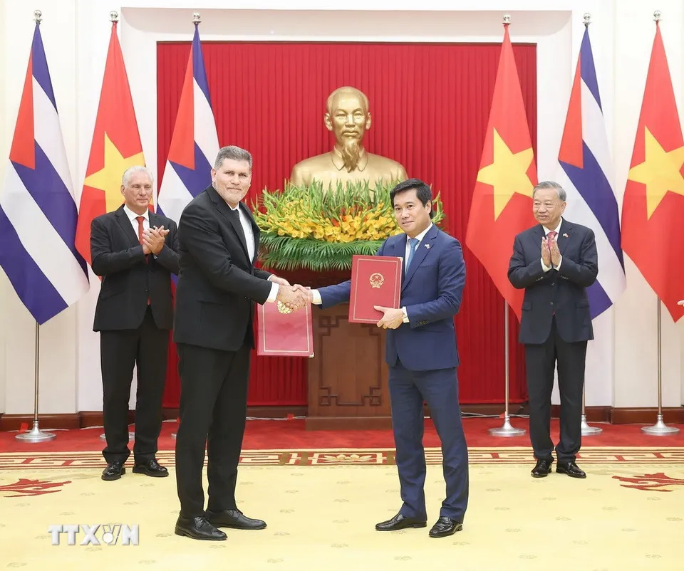 Việt Nam và Cuba ký kết các văn kiện hợp tác - Ảnh 1.