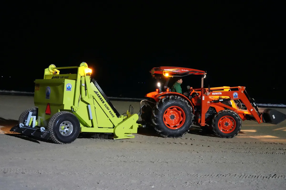Khách tắm biển Vũng Tàu tăng đột biến sau 3 ngày nghỉ lễ 2/9- Ảnh 5. Khách tắm biển Vũng Tàu tăng đột biến sau 3 ngày nghỉ lễ 2/9- Ảnh 5.