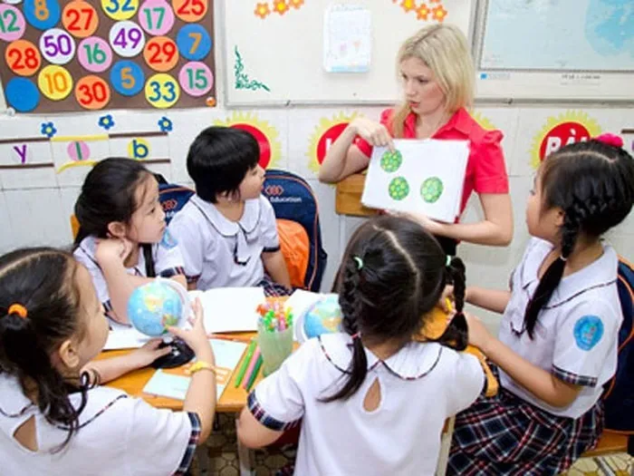 Chính sách giáo dục có hiệu lực từ tháng 9 năm 2025  - Ảnh 1.